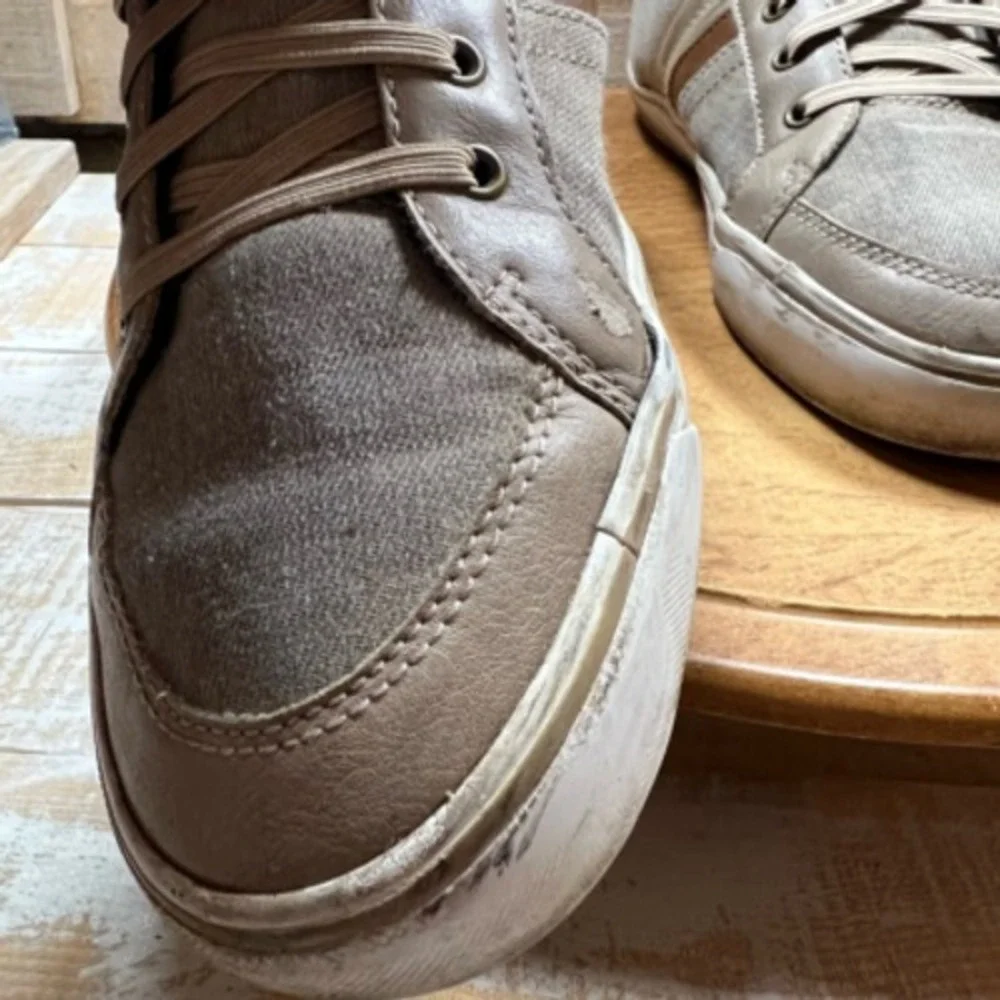 Levi's Sneakers Mens 8.5 M Beige Textile‎ Low Top Lace Up Casual Classic EUR 42